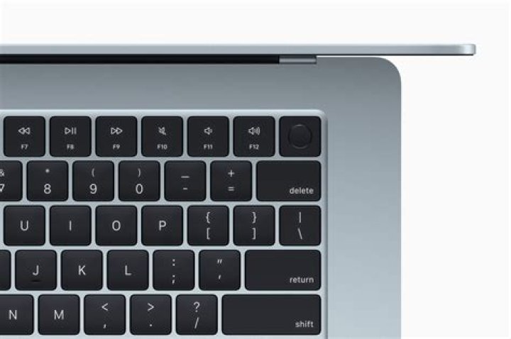 Does MacBook Air have keynote?