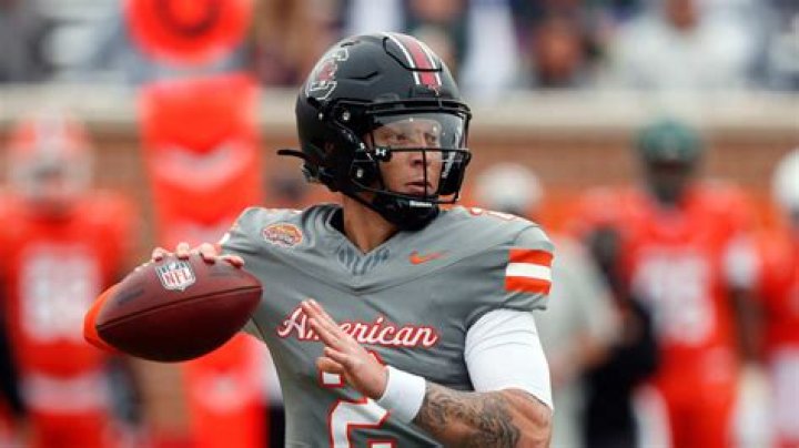 Who did the Saints pick up?